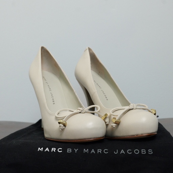 Marc by Marc Jacobs closed toe pumps size 6 - Picture 1 of 7